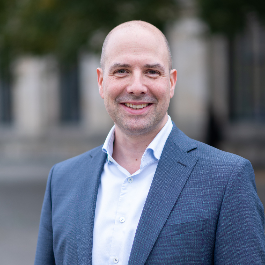 Michael J. Damm, Geschäftsführer der Blueteam GmbH, Portrait